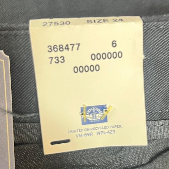 Dockers Pants Womens 24W Short Black New Flat Front Khakis Straight Leg - Picture 8 of 10